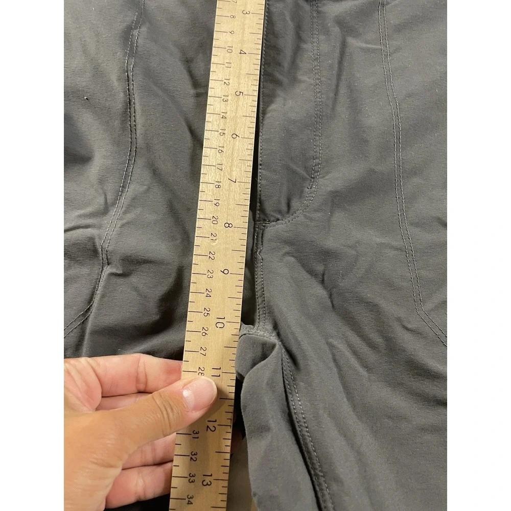 The North Face Gray Cargo Pants Size 34 Hiking Pants Outdoors Casual